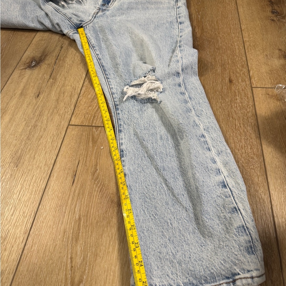 Levis Premium Jeans Womens Size 32x26 Light Stone Wash Wedgie Straight Fit - Picture 11 of 12
